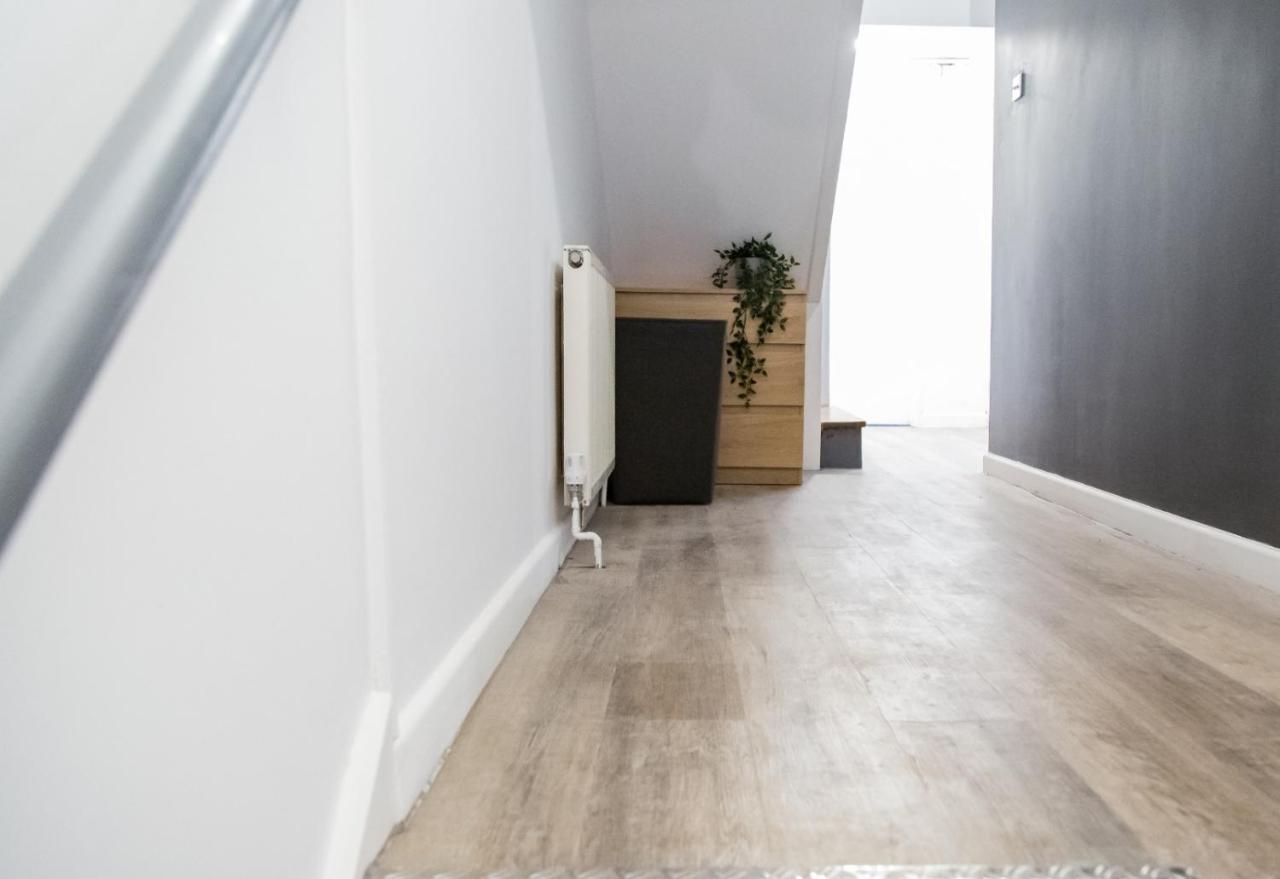 The Kensington House - Contemporary Accommodation In Nottingham Exterior photo