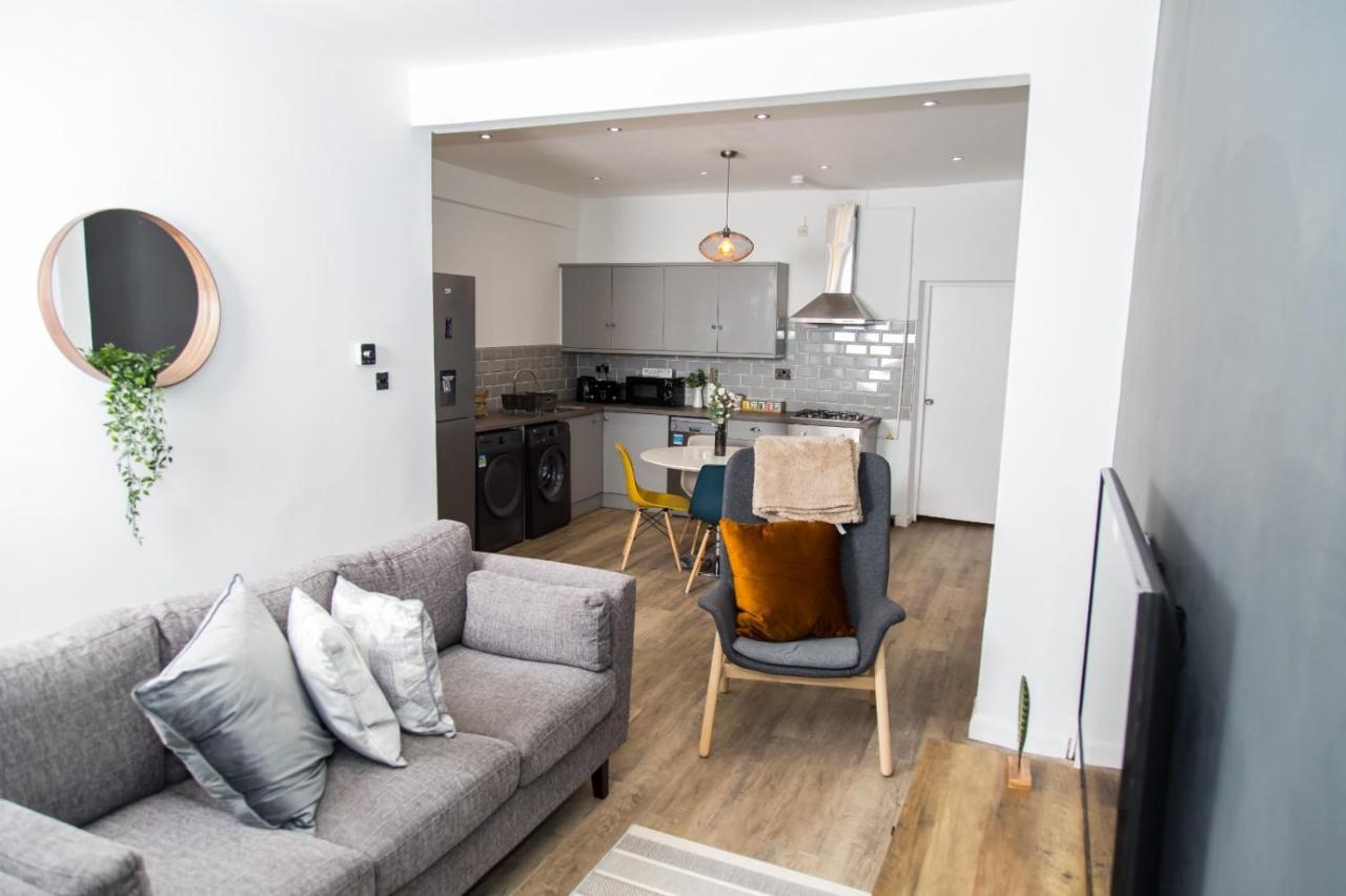 The Kensington House - Contemporary Accommodation In Nottingham Exterior photo